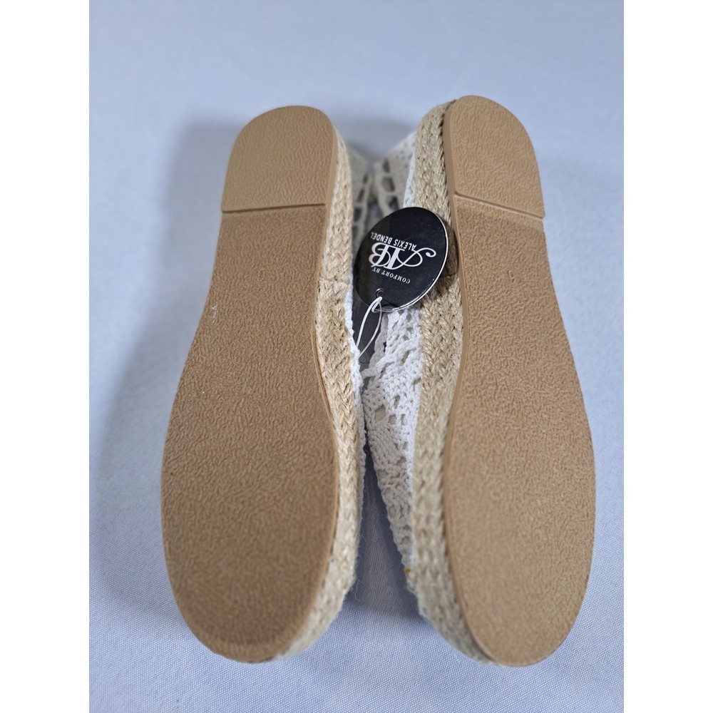 Alexis Bendel Comfort Crochet Espadrille Flats Cream White Lace Slip On Size 6 - Picture 6 of 6